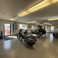 1585-valley-dr-showroom-06