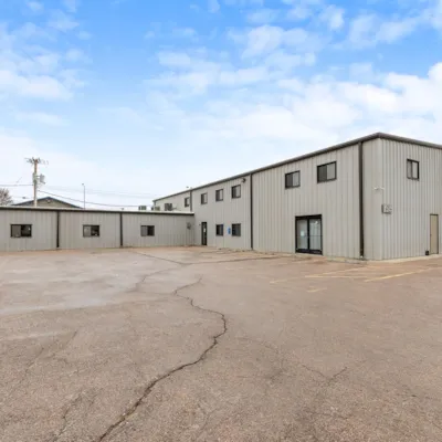 1-main-exterior-estfrancis