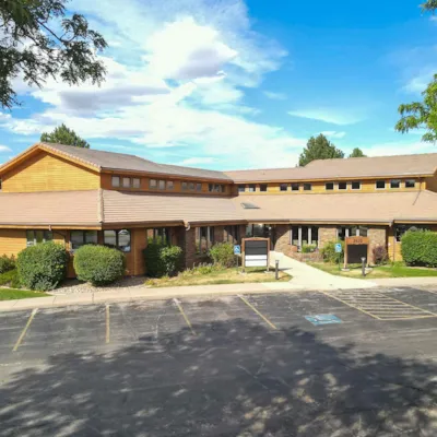 01-2620-jackson-blvd-suite-f